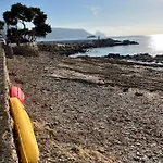 Cap Negret By Kalmarent *
