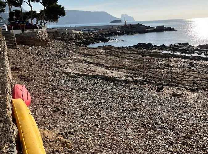 Cap Negret By Kalmarent *