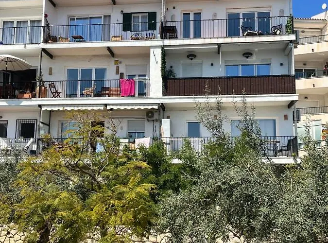 Cap Negret By Kalmarent *